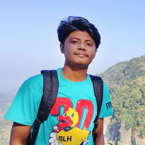 Jahangir in a casual setting showcasing his tech journey